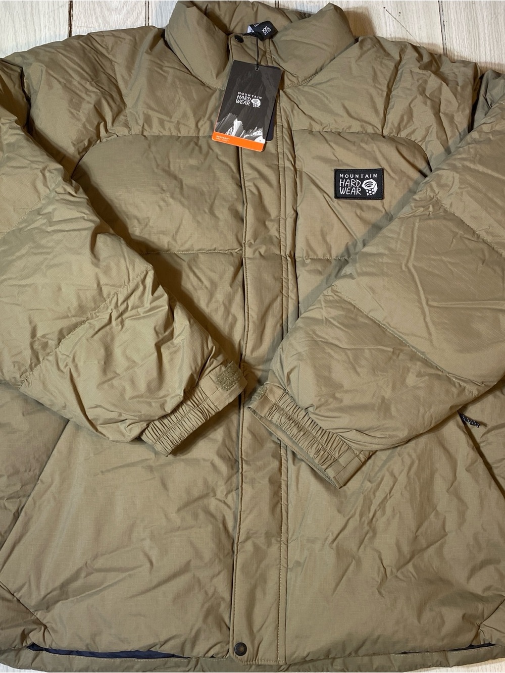 New with Tags Mountain Hardwear Nevadan Down Jacket Men's XXL Tan Puffer Coat
